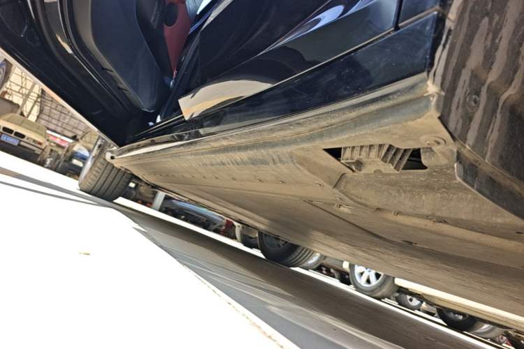 Used BMW iX3 2024 Leading Model Left Side Sill
