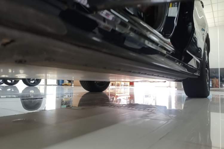 Used BMW iX3 2024 Leading Model Left Side Sill