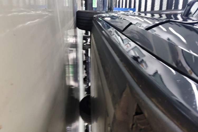 Used BMW iX3 2024 Leading Model Left Side Sill
