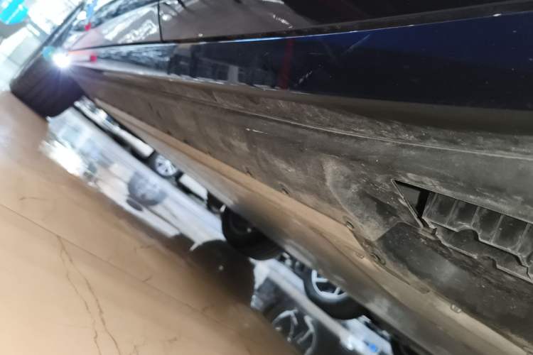 Used BMW iX3 2024 Leading Model Left Side Sill
