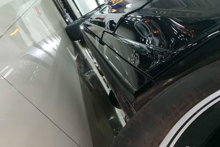 Used BMW iX3 2024 Leading Model Left Side Sill