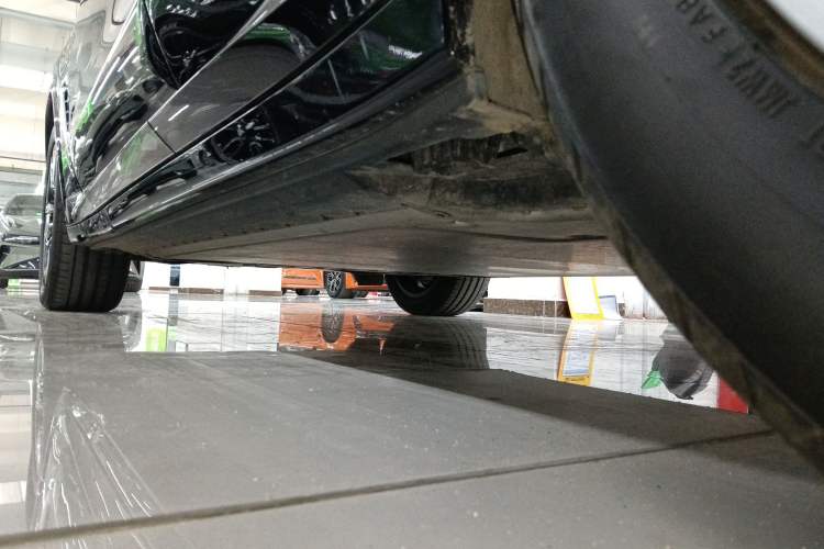 Used BMW iX3 2024 Leading Model Left Side Sill
