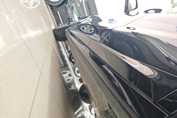 Used BMW iX3 2024 Leading Model Left Side Sill