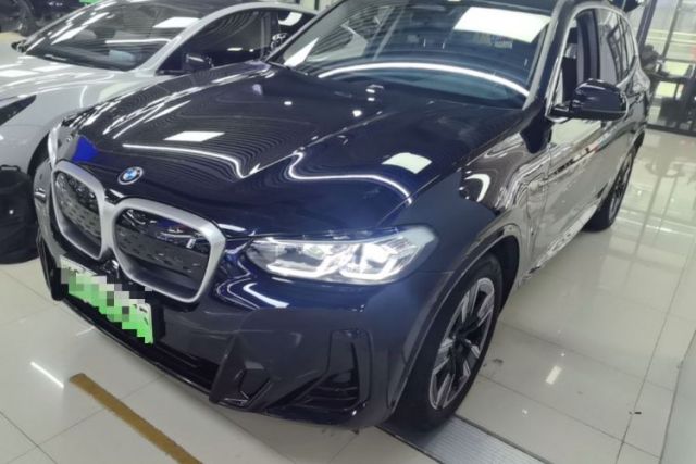 BMW iX3 2024 Leading Model d’occasion