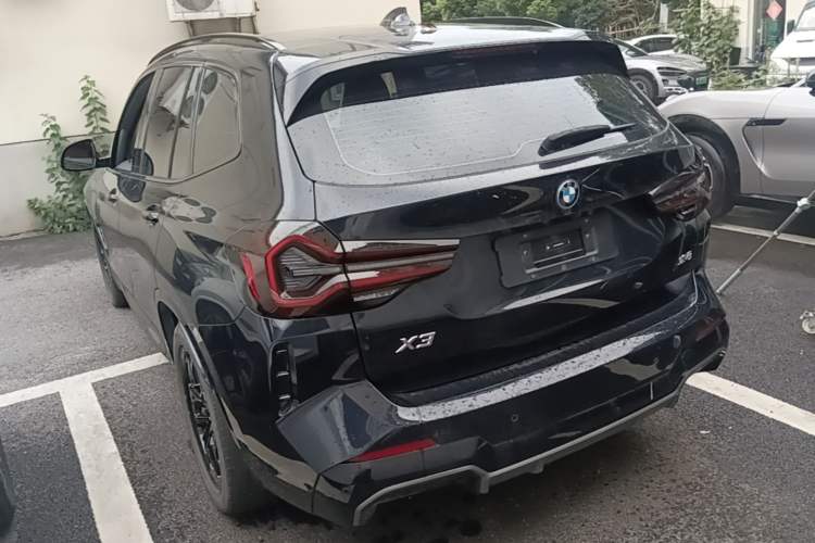 Used BMW iX3 2024 Leading Model Rear Left 45 Deg