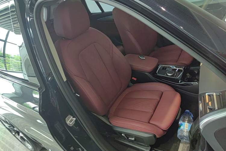 Used BMW iX3 2024 Leading Type Right Front Seat