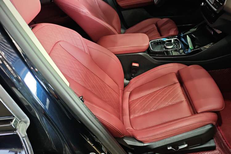 Used BMW iX3 2024 Leading Type Right Front Seat