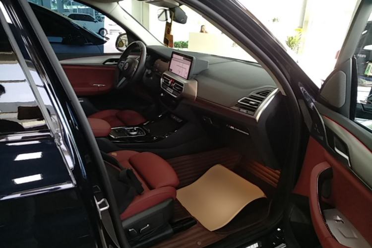 Used BMW iX3 2024 Leading Type Right Front Seat
