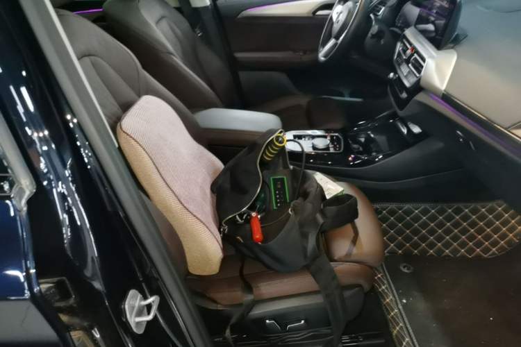 Used BMW iX3 2024 Leading Type Right Front Seat