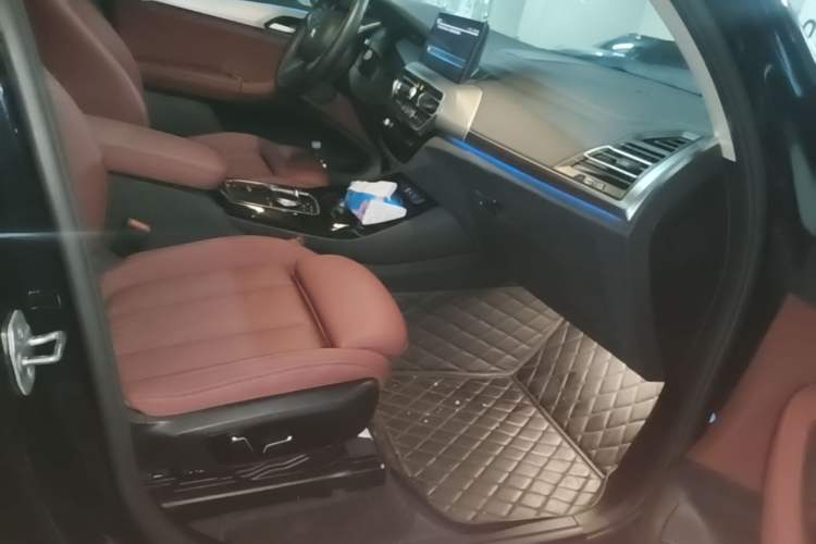 Used BMW iX3 2024 Leading Type Right Front Seat