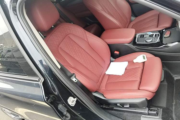 Used BMW iX3 2024 Leading Type Right Front Seat