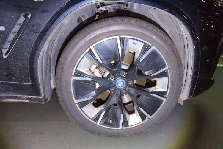 Used BMW iX3 2024 Leading Type Right Front Wheel Hub