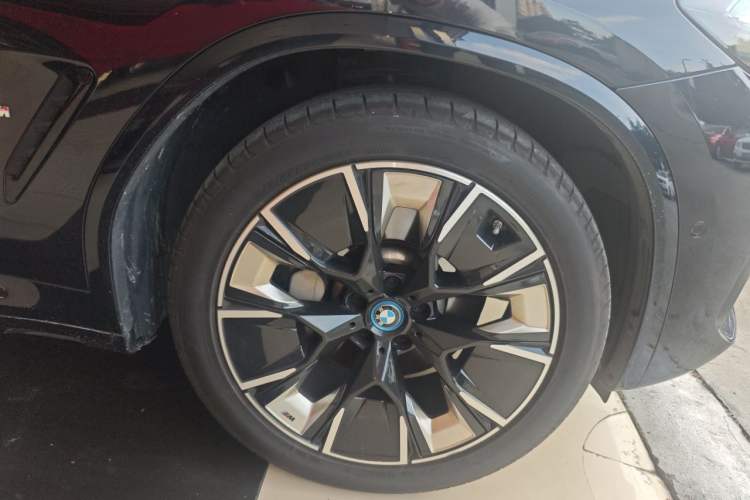 Used BMW iX3 2024 Leading Type Right Front Wheel Hub