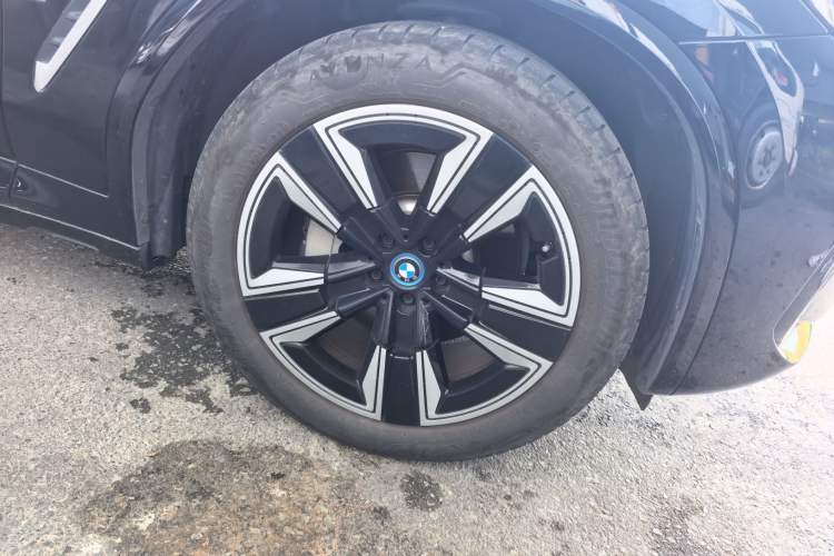 Used BMW iX3 2024 Leading Model Right Front Wheel Hub