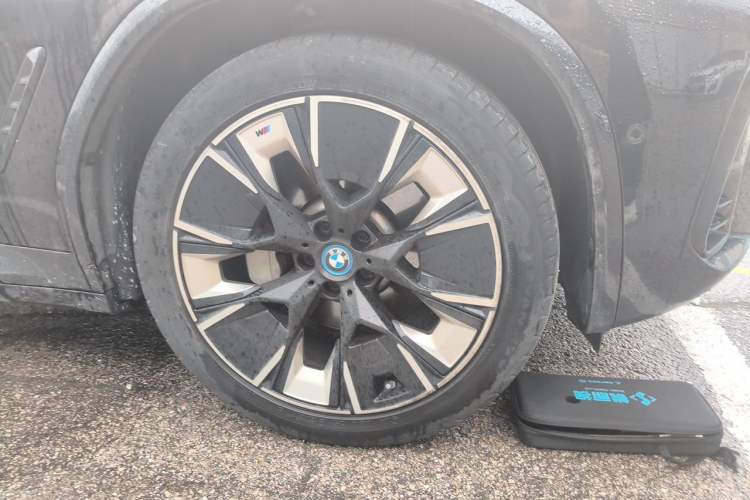 Used BMW iX3 2024 Leading Type Right Front Wheel Hub