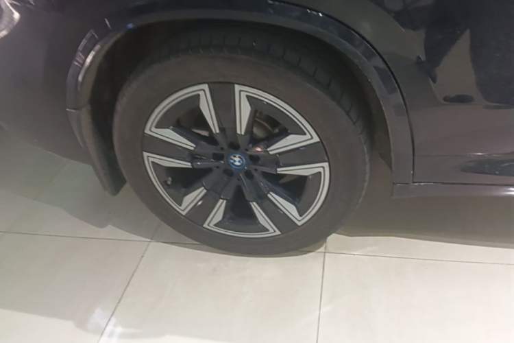 Used BMW iX3 2024 Leading Model Right Rear Wheel Hub