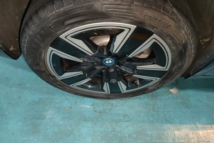 Used BMW iX3 2024 Leading Model Right Rear Wheel Hub
