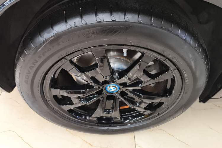 Used BMW iX3 2024 Leading Model Right Rear Wheel Hub