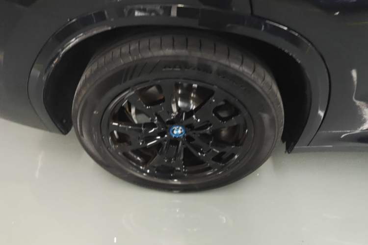 Used BMW iX3 2024 Leading Model Right Rear Wheel Hub