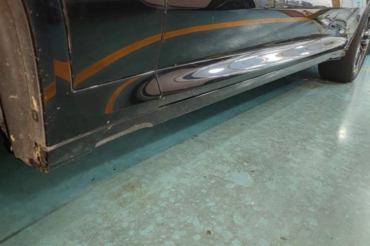 Used BMW iX3 2024 Leading Model Right Side Sill