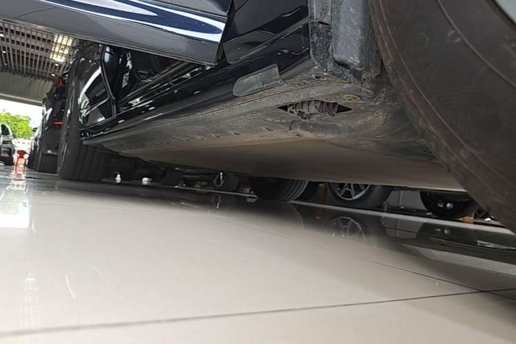 Used BMW iX3 2024 Leading Model Right Side Sill