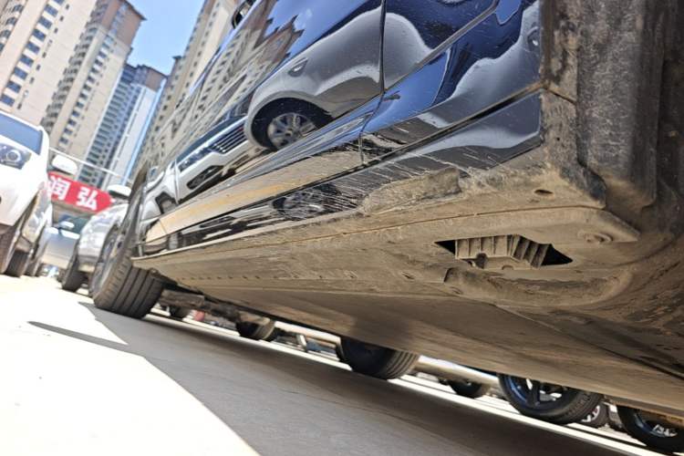 Used BMW iX3 2024 Leading Model Right Side Sill