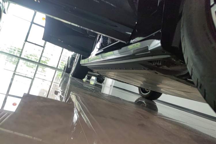 Used BMW iX3 2024 Leading Type Right Side Sill