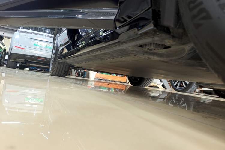 Used BMW iX3 2024 Leading Model Right Side Sill