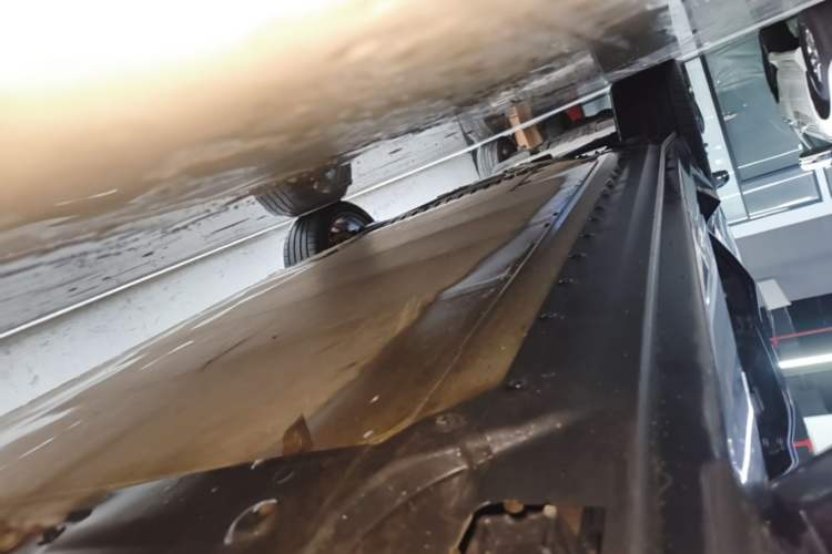 Used BMW iX3 2024 Leading Type Right Side Sill