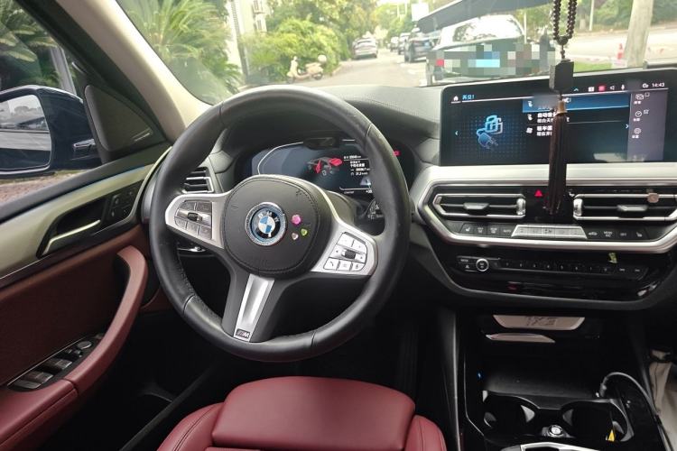 Used BMW iX3 2024 Leading Type Steering Wheel