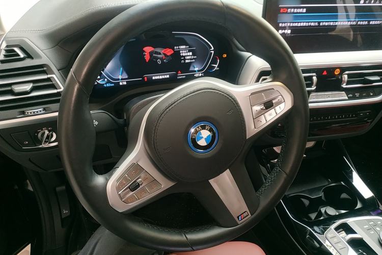 Used BMW iX3 2024 Leading Type Steering Wheel
