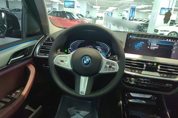 Used BMW iX3 2024 Leading Type Steering Wheel