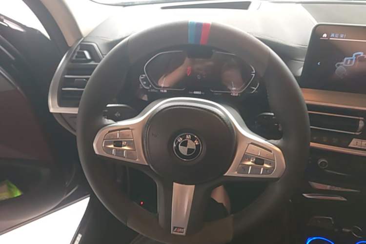 Used BMW iX3 2024 Leading Type Steering Wheel