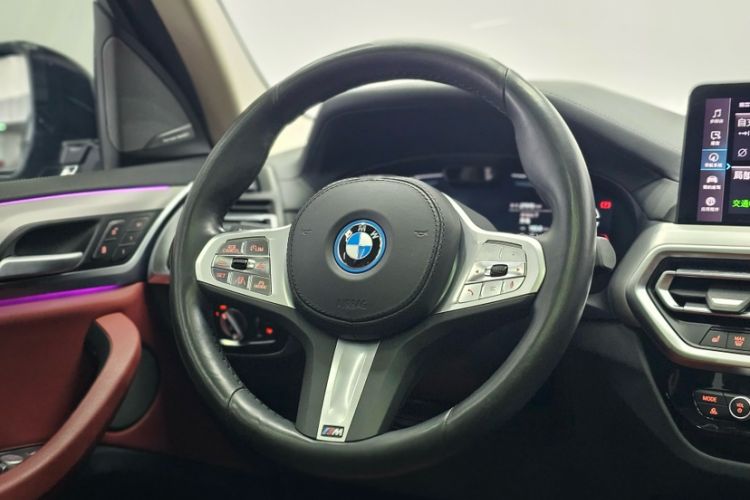 Used BMW iX3 2024 Leading Type Steering Wheel