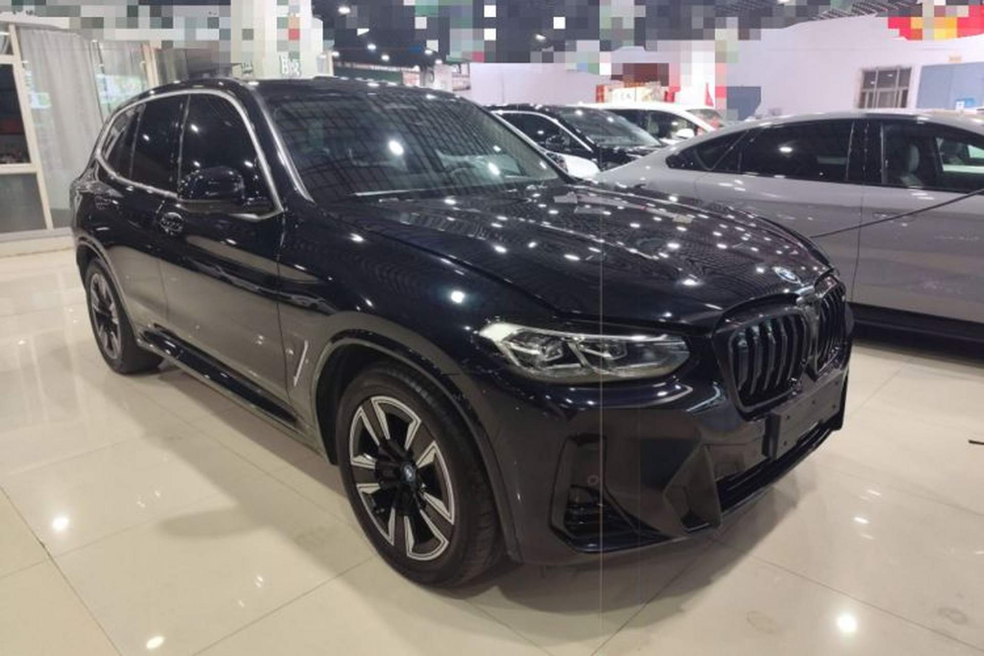 Used BMW iX3 2024 Leading Model Exterior 2