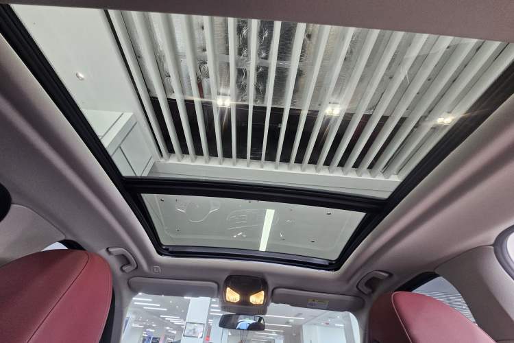 Used BMW iX3 2024 Leading Model Headliner