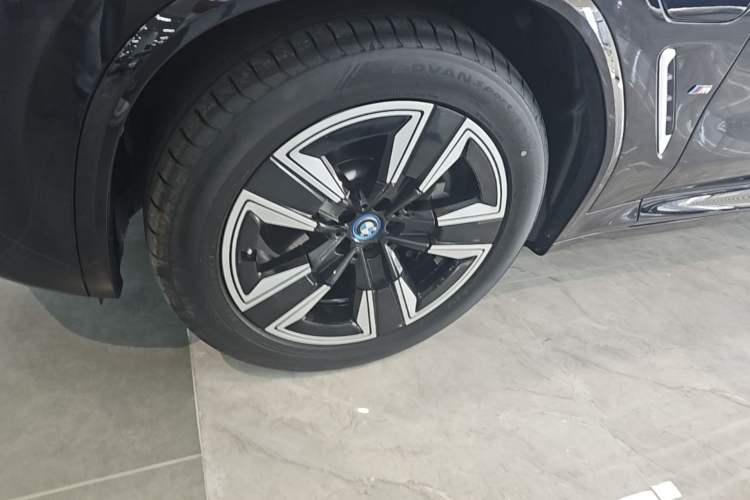 Used BMW iX3 2024 Leading Model Left Front Wheel Hub