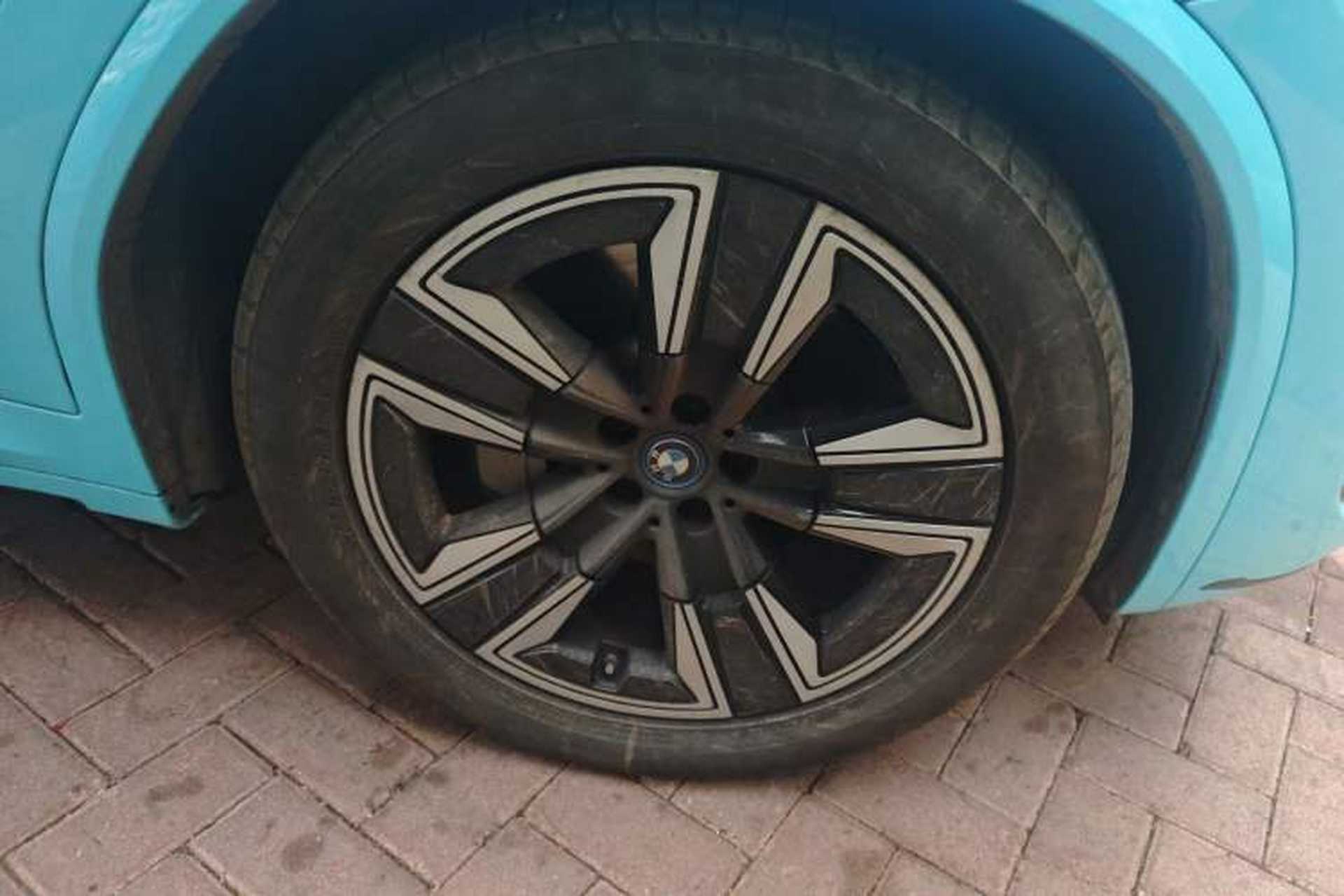 Used BMW iX3 2024 Leading Model Right Front Wheel Hub