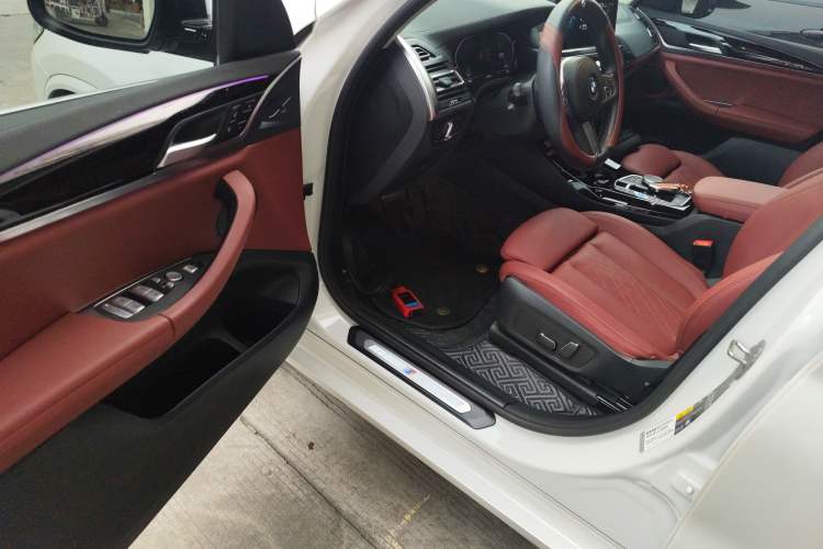 Used BMW iX3 2024 Leading Model Driver Seat