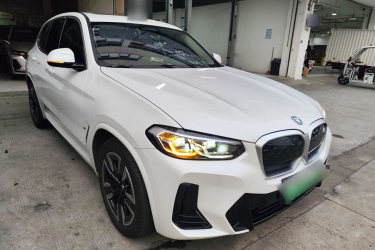 Used BMW iX3 2024 Leading Model Exterior 1