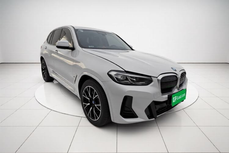 Used BMW iX3 2024 Leading Model Exterior 2