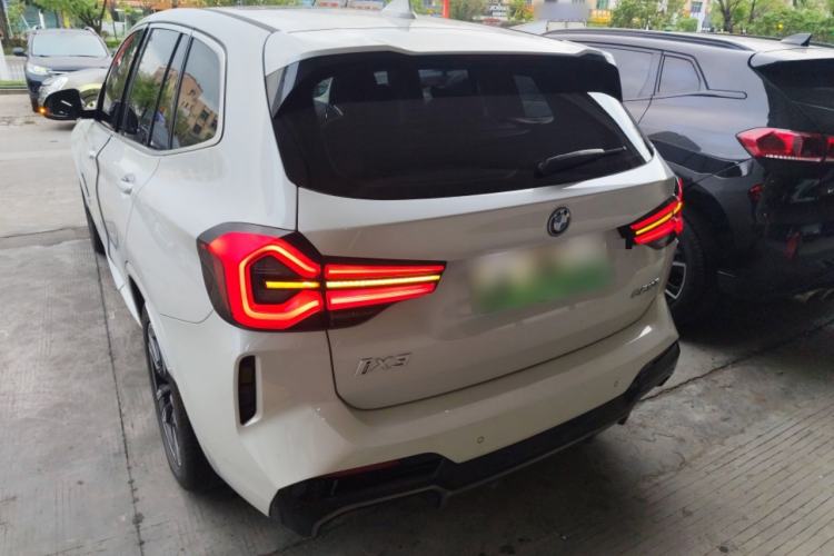 Used BMW iX3 2024 Leading Model Exterior 2