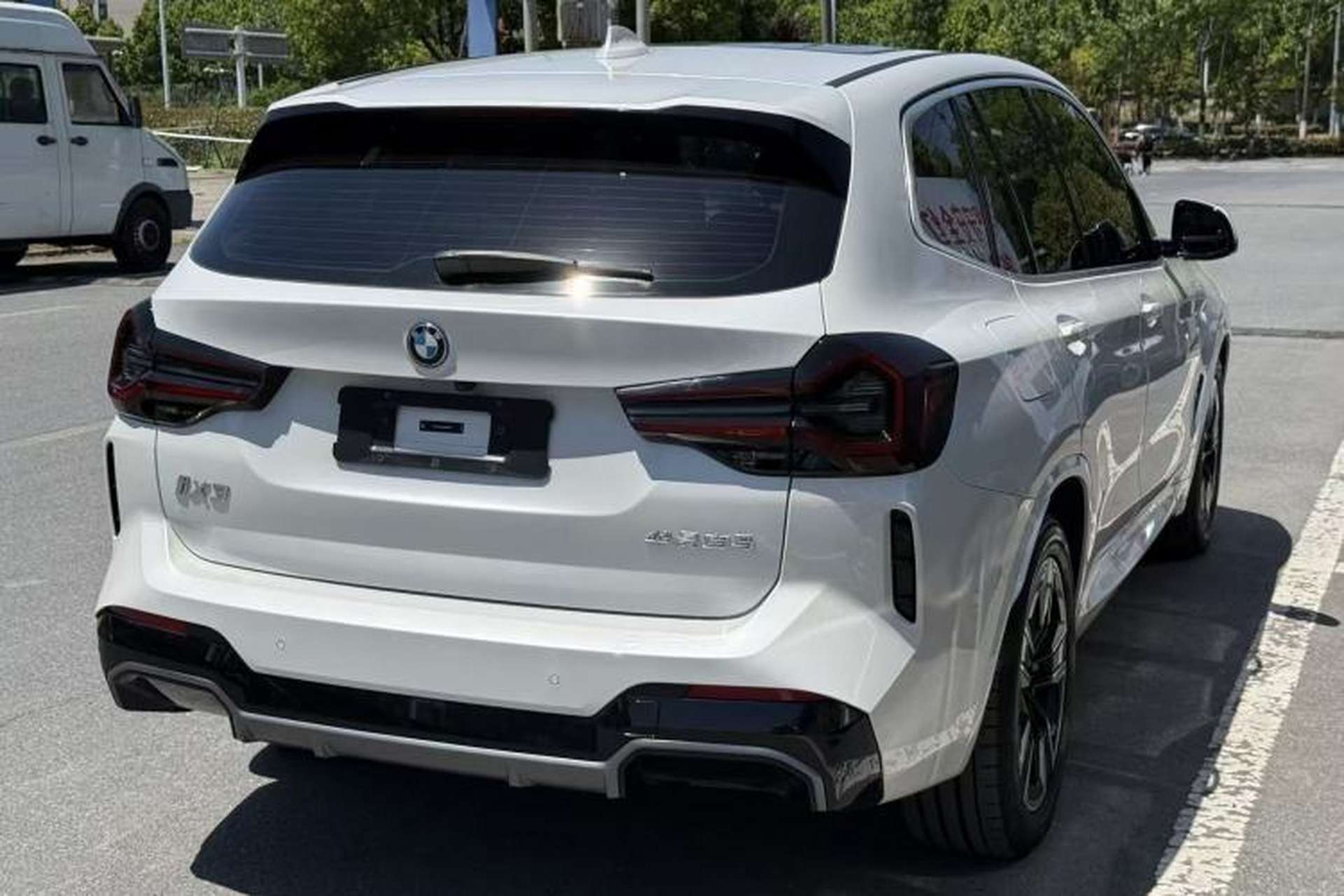 Used BMW iX3 2024 Leading Model Exterior 2