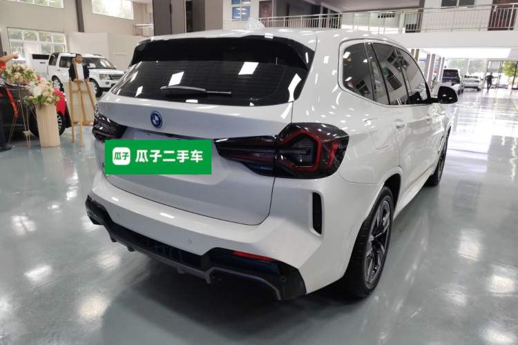 Used BMW iX3 2024 Leading Model Exterior 5
