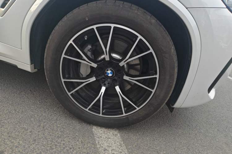Used BMW iX3 2024 Leading Model Exterior 7
