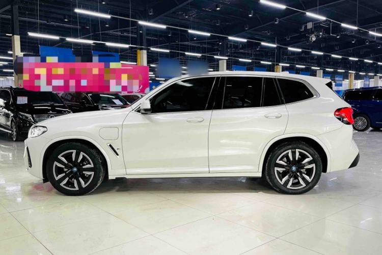 Used BMW iX3 2024 Leading Model Exterior 8