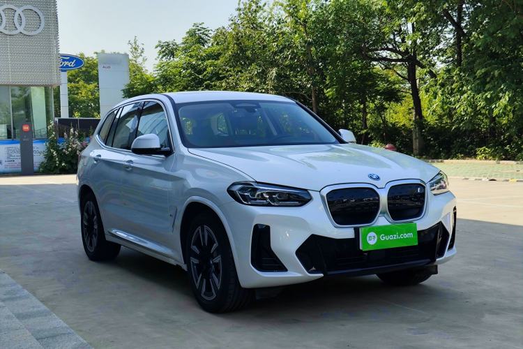 Used BMW iX3 2024 Leading Model Front Right 45 Deg