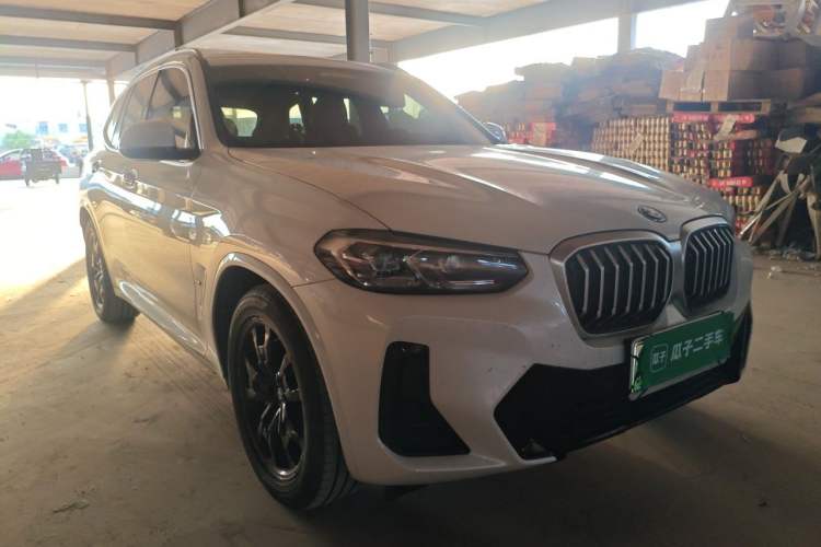 Used BMW iX3 2024 Leading Model Front Right 45 Deg