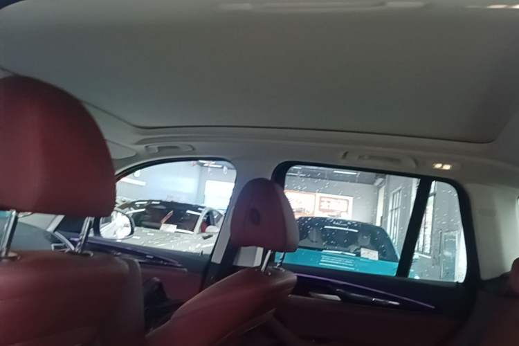 Used BMW iX3 2024 Leading Model Headliner