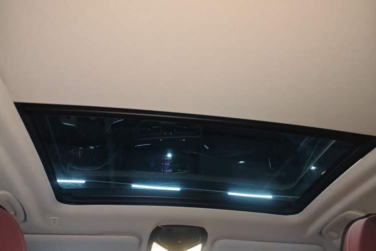 Used BMW iX3 2024 Leading Model Headliner